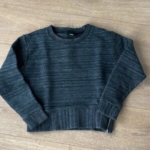 Aritzia Wilfred Free Zuzanna Sweater Crew Neck